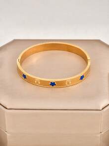 1 件优雅复古花卉和星星时尚奢华手链设计，百搭女士手链