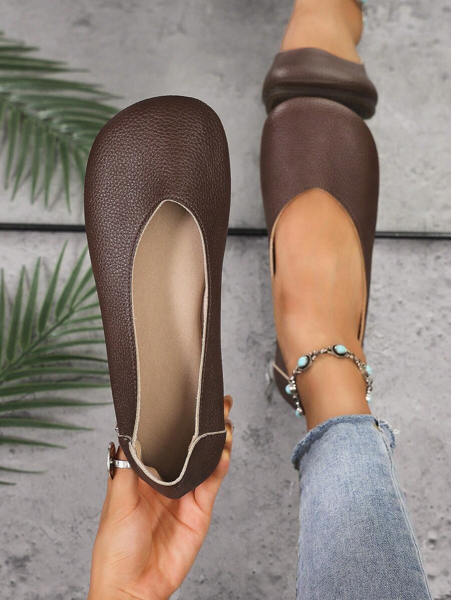 Women's Casual Flats, Round Toe Soft Bottom Low-Top Slip-On Shoes With Single Button, Rubber Sole, Comfortable For All Seasons, Light Weight, Available In Coffee And Beige Colors
