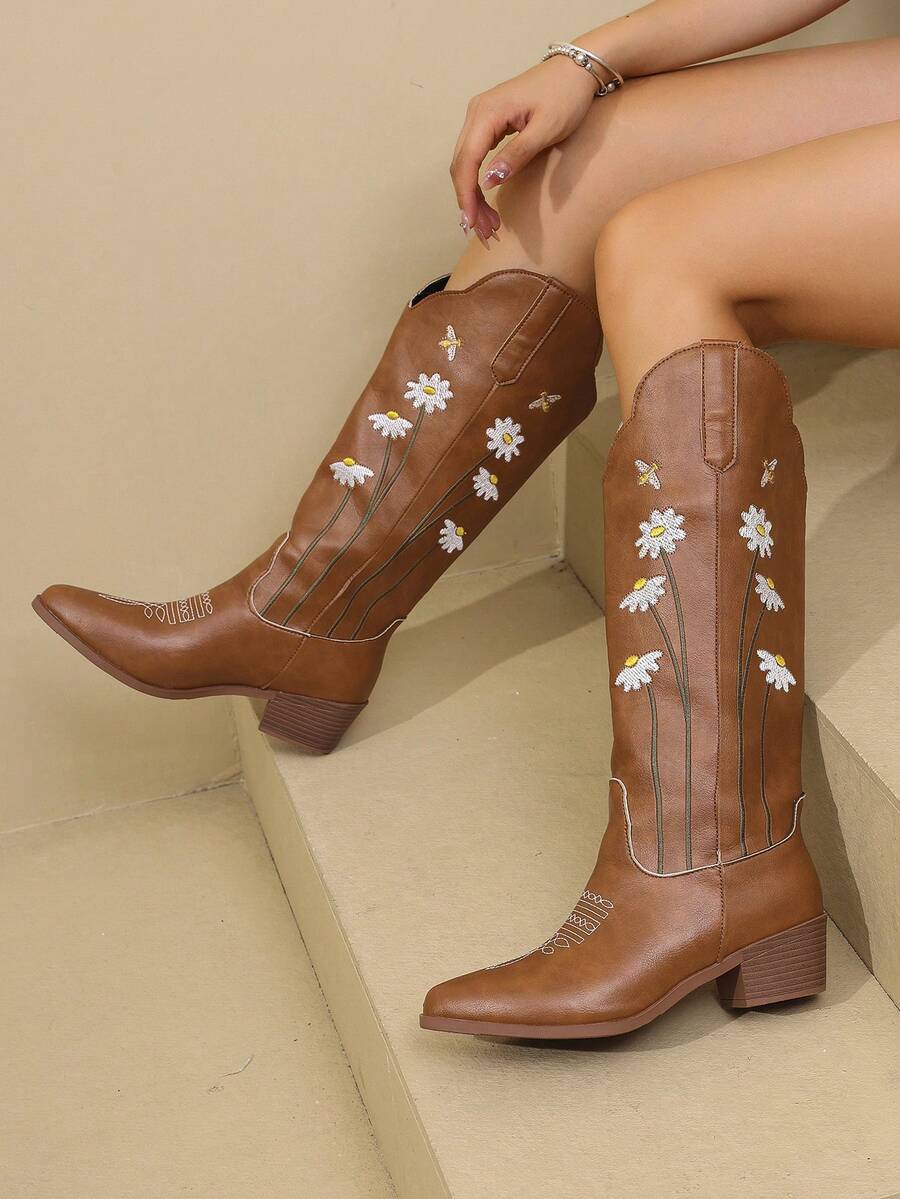 Giày bốt ống cổ điển thêu chữ V cỡ lớn cho nữ, giày bốt cao gót đế thô phong cách Âu Mỹ - màu nâu - Xem 1