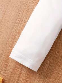 2 件套女孩万圣节主题服装，包括蜘蛛、蝙蝠、南瓜图案长袖上衣和松紧腰南瓜、蝙蝠、星星印花裤，适合女孩的时尚街头装扮，适合春秋季节