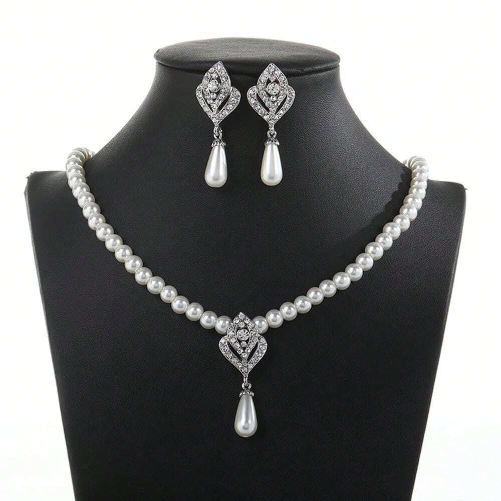 Europe And The United States Fashion New Pearl Necklace Jewelry Set Of