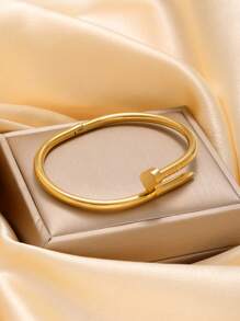 High Quality Fashionable Vintage Stainless Steel Heart Nail Cuff Bracelet For Women, Suitable For Daily Wear