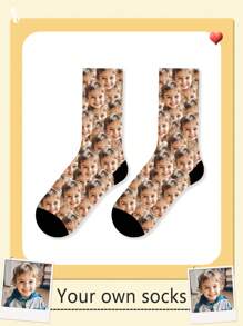 1 paire de chaussettes mi-mollet personnalisées pour enfants, avec n'importe quel visage sur les chaussettes, garçons et filles. Chaussettes personnalisées avec photos. Paires d'images personnalisées intéressantes avec des chaussettes mi-mollet à longues. Convient pour la Saint-Valentin, multifonctionnel, ornemental, lettres, élégant, ordonné, moderne, coloré, mignon, adorable, décontracté, personnalisé, personnalisé, unique, personnalisé, cadeau pour bébé, cadeau idéal pour lui, cadeau idéal pour elle, fils, fille