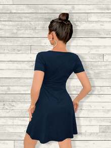 Short Dress With Short Sleeves And A V-Neckline, Atienza Model, Epifania Brand - 藏蓝色 - 查看 2