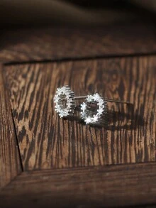 1 Cặp bông tai vòng tròn nhỏ bằng bạc Sterling 925 mạ vàng trắng Zirconia, thiết kế sang trọng, tối giản, phù hợp cho phụ nữ hàng ngày, hẹn hò, tiệc tùng, mua sắm, các dịp nghỉ lễ - Bạc - Xem 5