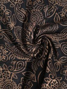 1buc Damă Casual Negru/Alb Motiv Paisley Auriu Paiete Ciucuri Bandana Eșarfă pătrată, Potrivită pentru călătorii, în aer liber și ținute zilnice, toamna de iarnă