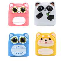 1 pezzo Timbro con nome personalizzato, stile cartone animato, impermeabile, asciugatura rapida, riutilizzabile, compatto, senza ferro, di alta qualità, moderno, adorabile, carino, personalizzato, regalo ideale per lui, lei, fidanzato, fidanzata, papà, mamma, famiglia, amici, studenti, lavoratori per anniversari, Festa dei giovani, compleanni, casa, scuola, ufficio, articoli scolastici, decorazione natalizia, rinfrescamento autunnale della casa