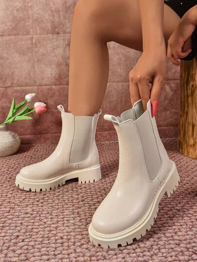 极简主义复古弹力踝靴、极简主义套穿式切尔西靴、米色朋克纯色切尔西靴