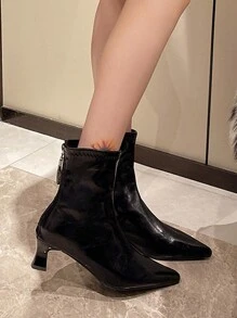 Botas de tobillo con punta negra para mujer de otoño/invierno 2024 Nuevas botas de mujer de otoño Botas de tacón bajo tubo corto Botas ajustadas Botas de talla grande Zapatos de tacón alto brillante, tacón de gatito - Negro - Ver 6
