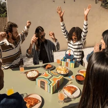 Wavelength Party Board Game For 2-12 Players Ages 14+ The Game Show In A Box UK - Green - View 4