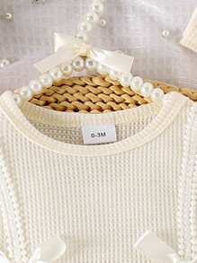 1件婴儿女童优雅蕾丝拼接长袖连体衣+发带+袜子，秋冬款