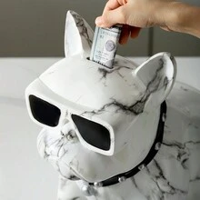 1 件独特树脂法国斗牛犬存钱罐 - 装饰罐 - 异想天开的坐狗雕像，适合家庭入口或客厅装饰，是送给朋友和家人的完美生日礼物，有黑色或白色可选，各种尺寸（大/中/小），具有现代风格 - 彩色 - 查看 3