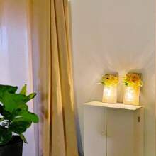 BEKITCHEN Rustic Wall Sconces Wall Decor Set Of 2, Farmhouse Wall Decor Living Room, Wall Hangings Home Decor Wall Art, Country Home Decor With Remote LED String Lights 6 Hour Timer And Artificial Flowers For Modern Farmhouse Room - 質樸棕色大號 - 查看 4