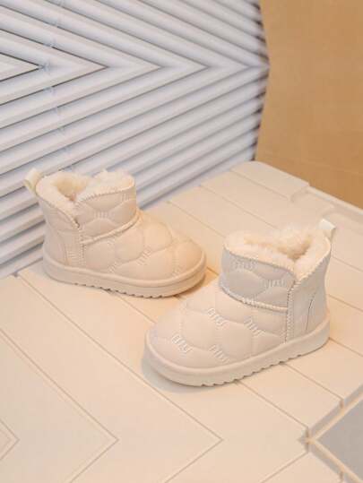 A Pair Of Beige Girls' Uggs With Fluff Lining, Comfortable And Stylish Fall And Winter Children's Shoes