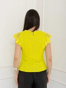 Imported Women's Top, Short Sleeve Model, The Cuffs Are Transparent Lace Change, There Is A Hollow Design On The Front, A Small Round Neck, And A Special Design On The Neckline. The Model Number Is CMZ151. - 黃色 - 查看 6