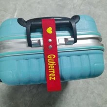 1 pieza Correa/Etiqueta de equipaje personalizada con nombre bordado para maleta, Etiqueta de equipaje con hebilla de metal personalizada, multifuncional, funcional, práctica, de moda para todos, colorida, vintage, sobria, unisex, deportiva, informal, personalizada, única, para invierno, regalo de Navidad/fiestas, accesorio de bolso/llavero para cumpleaños