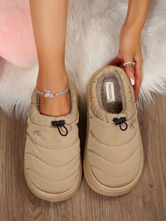 2025 冬季保暖毛绒内衬短款雪地靴，防滑室内拖鞋