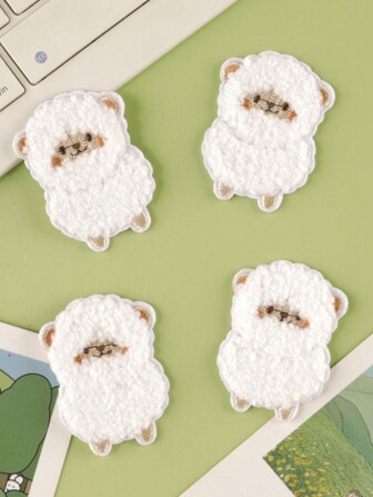 4 件装白色绵羊图案 DIY 布贴，可爱卡通风格涤纶刺绣粘合和缝纫装饰，适用于衣服、包包、鞋子、帽子、家居装饰