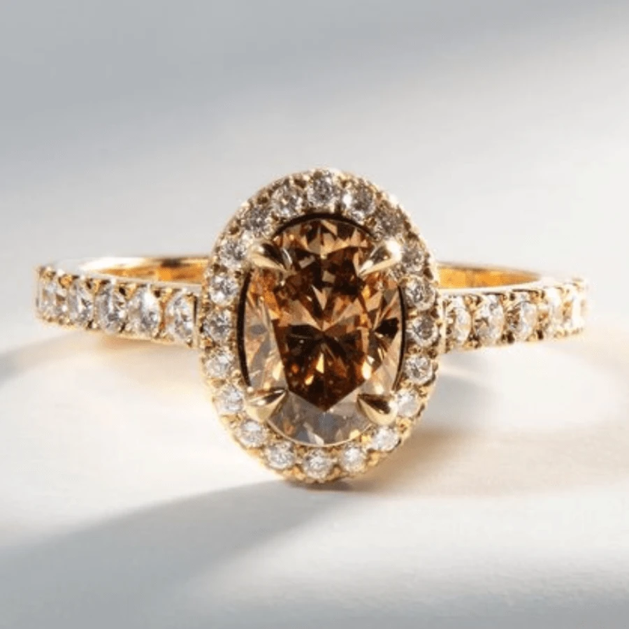 Nhẫn đính hôn thanh lịch mạ vàng 14K thiết kế Halo thanh lịch với đá Zirconia sáng bóng tượng trưng cho vẻ đẹp và sự thanh lịch. Trang sức sang trọng hai mặt cho nhẫn đính hôn/đám cưới - Vàng - Xem 1
