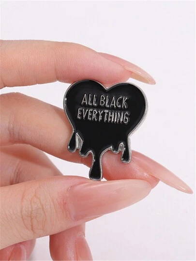 1pc Cartoon Black Alloy Magic Letter Heart Shaped Lapel Pin For Clothes, Bags, Clubs, Valentine's Day, Gifts For Her Valentines,Mom,Mother,Mother's Day,Gift