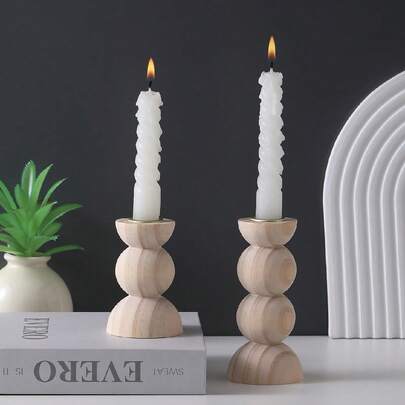2个木质创意简约圆形烛台，适用于家居客厅、卧室、餐厅、婚礼、情人节、母亲节、感恩节装饰，营造浪漫烛光晚餐氛围，是最佳节日礼物、生日礼物、毕业礼物、家居装饰、圣诞节装饰、房间装饰的理想之选。