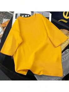 Unisex T-Shirt With Drama Print - 黃色 - 查看 2