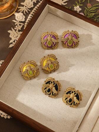 1 Pair Of European And American Fashion Unique Round Cute Adorable Bee Design Gold-Plated Metal Earrings, Suitable For Women's Daily, Festival Party Wear, Gifts For Mothers And Best Friends, Jewelry Accessories