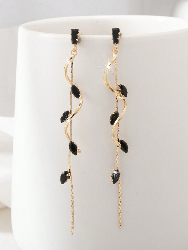 زوج من أقراط الأنيقة الفاخرة بتصميم الورقة والنجمة والقطرة مع شرابات السلسلة، مناسبة للاستخدام اليومي للنساء، حفلات الزفاف والمناسبات الرسمية، متوفرة باللون الأبيض والأسود والوردي والأخضر والأزرق والألوان المتعددة، تصميم قلادة طويل