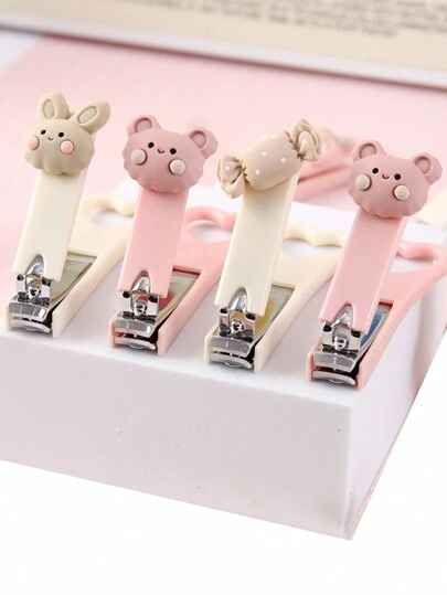 1/5个可爱卡通糖果造型迷你指甲钳，小动物图案，防溅水可折叠设计，小巧便携，无论工作、学习、购物、居家还是旅行，都不占空间。弧形刀口更贴合指甲，不伤手，是送给家人、朋友和女朋友的理想礼物。小礼物，小纪念品。