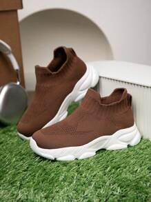 1 双儿童运动鞋，透气弹性软垫速干防滑耐用混合材质休闲运动鞋，适合男孩和女孩，适合跑步、散步、上学、街头风格