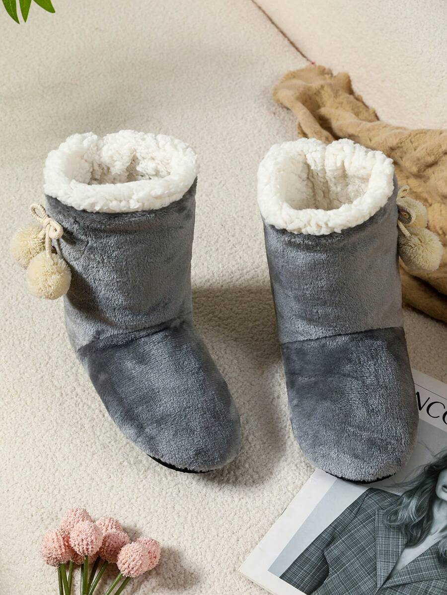 2025 Calcetines con diseño de bola linda para el piso, zapatillas interiores antideslizantes, gruesas y de felpa suave para hombres y mujeres en el dormitorio - Gris - Ver 1
