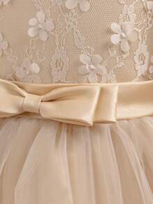 少女优雅花卉蕾丝网纱长袖花童礼服，不含头饰