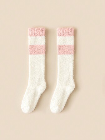 1 Pair Women's Striped Fabric Coral Fleece Warm Mid-Calf Socks, Thickened For Autumn/Winter, Suitable For Sleeping, Home And Indoor Wear