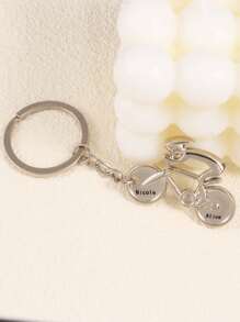 Individualisierter Fahrrad Schlüsselanhänger, kreativer dynamischer Fahrrad gravierter Schlüsselanhänger, geeignet für Outdoor Mountainbiken, individualisierbar mit Name, Spruch, Ort, Datum, ideales Geschenk für Geburtstag, Familientreffen, Valentinstag, Eltern-Kind, Paar, Jahrestag, für Mutter, Vater, Freund, Freundin