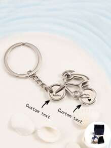 Individualisierter Fahrrad Schlüsselanhänger, kreativer dynamischer Fahrrad gravierter Schlüsselanhänger, geeignet für Outdoor Mountainbiken, individualisierbar mit Name, Spruch, Ort, Datum, ideales Geschenk für Geburtstag, Familientreffen, Valentinstag, Eltern-Kind, Paar, Jahrestag, für Mutter, Vater, Freund, Freundin