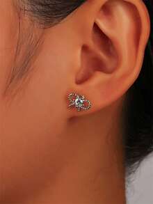 1 对 925 纯银镀白金可爱清新蝴蝶结编织耳钉，适合日常佩戴、约会、派对、购物、度假 - 銀色 - 查看 2