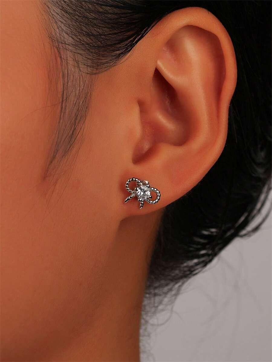 1 对 925 纯银镀白金可爱清新蝴蝶结编织耳钉，适合日常佩戴、约会、派对、购物、度假 - 銀色 - 查看 1