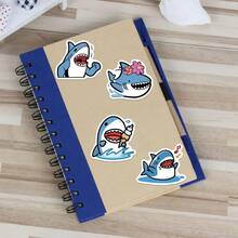 PickJoy 50 张卡通鲨鱼贴纸 - 乙烯基自粘混色贴花，适用于笔记本电脑、行李箱、滑板 - 可重复使用的闪光不对称形状，哑光饰面，适用于玻璃表面和 DIY 装饰 - 彩色 - 查看 9