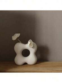 Nordic Ceramic Vase INS Flower Pot Human Face Abstract Figurine Living Room Office Table Desk Inetrior Home Decoration - C - 查看 3