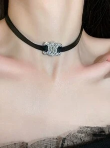 1 szt. Spersonalizowany naszyjnik choker w stylu punk rockowym z czarnej skóry dla fajnych akcesoriów imprezowych dla dziewczyn