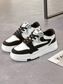 Tenis blancos para mujer, nuevos zapatos de moda vulcanizados de cordones, casuales y sencillos de estilo coreano, apropiados para el otoño - Blanco y Negro - Ver 2