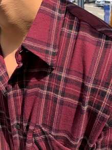 Herren Lässiges Retro Klassisches Karomuster Hemd mit Umlegekragen und Langarm, aus weichem und atmungsaktivem Gewebe, geeignet für Outdoor, Pendeln, vielseitiger Retro-Stil Essentielles Hemd, Herbst