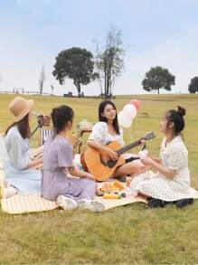 1pc Portable Picnic Mat, Outdoor Picnic Blanket For Spring/Summer, Party Table Cover, Waterproof Pad, Beach Mat, Camping Picnic Pad For Lawn