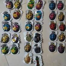 10 pezzi Giocattoli scherzo bomba a sorpresa, granata finta, gadget per feste, accessori per campeggio e attività di team building - palloncini esplosivi, sorpresa spaventosa, bomba puzzolente a forma di porro/ravanello, Natale - Multicolore - Visualizzare 5