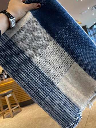 Street 1pc Women Winter Scarf, European And American Style White-Blue-Grey Plaid Scarf For Women, Thick Warm Student Neck Wrap, Soft And Comfy Blanket Scarf, For Keep Warm Outdoors In Winter