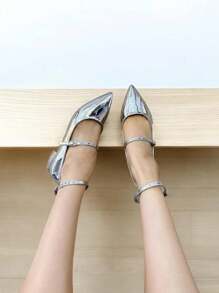 RevReaL 优雅尖头平底鞋 - 有多种颜色可选：黑色、米色、红色、金色、银色 - 銀色 - 查看 1