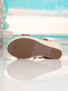 Sandalias de plataforma de lino y cuerda para mujeres con decoración de mariposa y perla, correa elástica, estilo casual de vacaciones