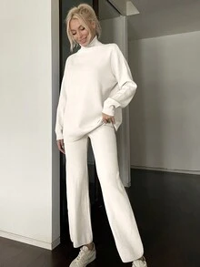 2 件套女士休闲简约高领宽松落肩毛衣和裤子针织套装，秋冬 - 白色 - 查看 3
