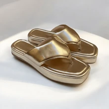 Women's Papete Flip Flop With Delta Wing Flatform - 金色 - 查看 3