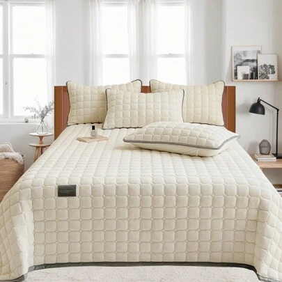 Luxury Velvet Quilt Set 230x250cm Oversized Bedspread Geometric Coverlet 3PCS/Set, Quilted Bedding Set,With 2 Matching Pillow Shams Lightweight Velvet Comforter Set, Oversized Bedspread Coverlet Quilted Bedding Set, With 2 Matching Pillow Shams, For All Season